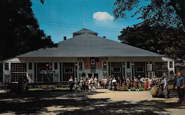 Bob-Lo Island - Postcard Of Dining Hall